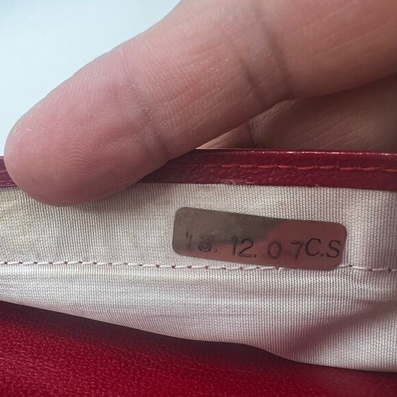 GUC Chanel Red Leather Long Wallet - Picture 9 of 13